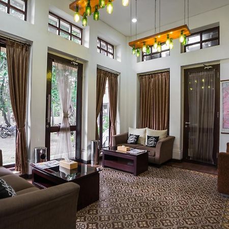 Jambuluwuk Residence Menteng Giacarta Esterno foto