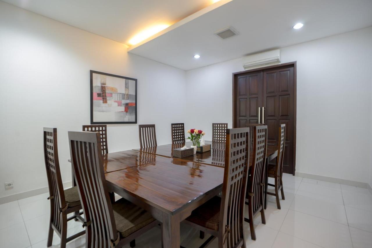 Jambuluwuk Residence Menteng Giacarta Esterno foto