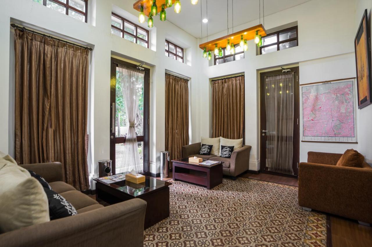 Jambuluwuk Residence Menteng Giacarta Esterno foto