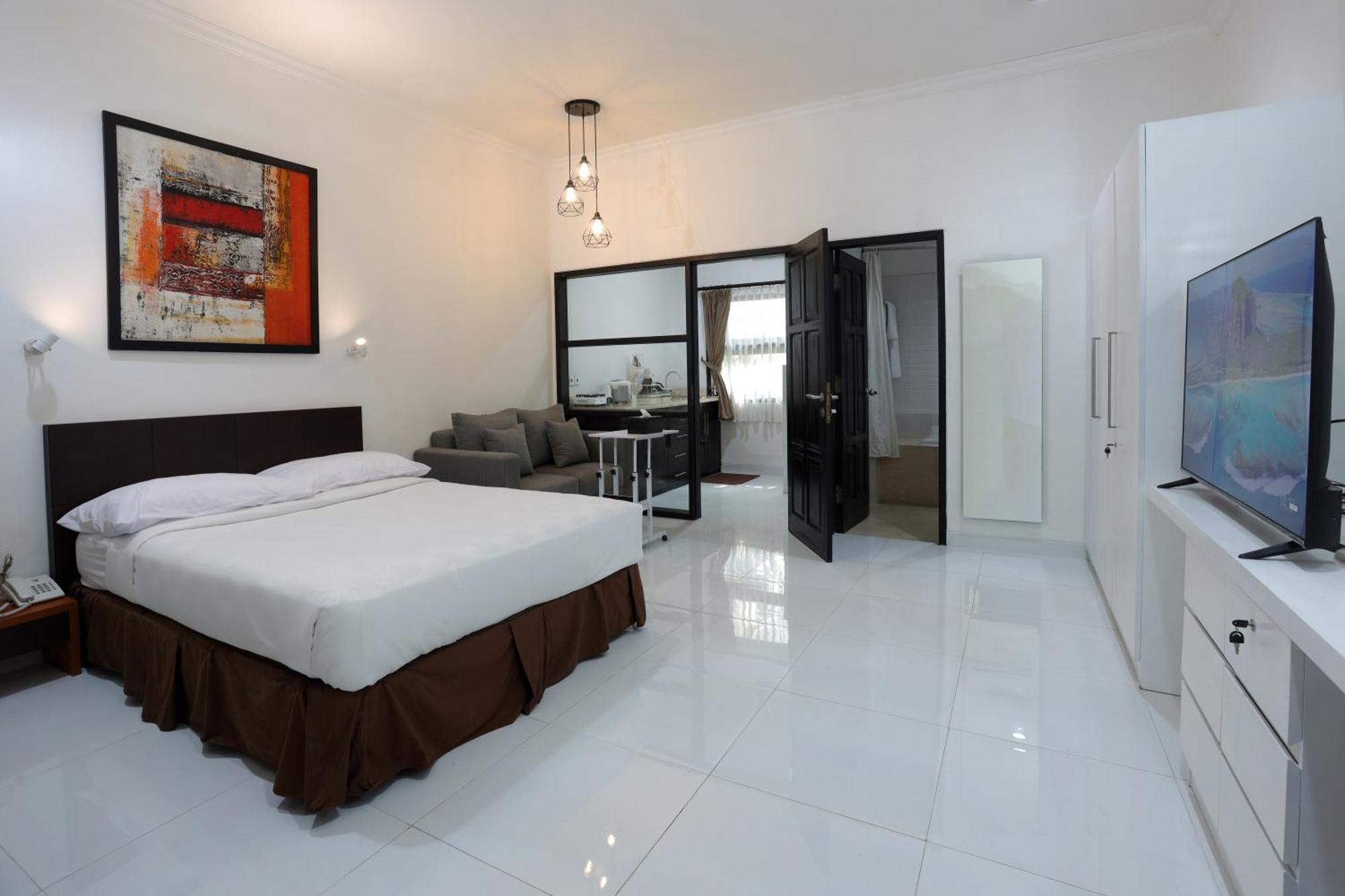 Jambuluwuk Residence Menteng Giacarta Esterno foto
